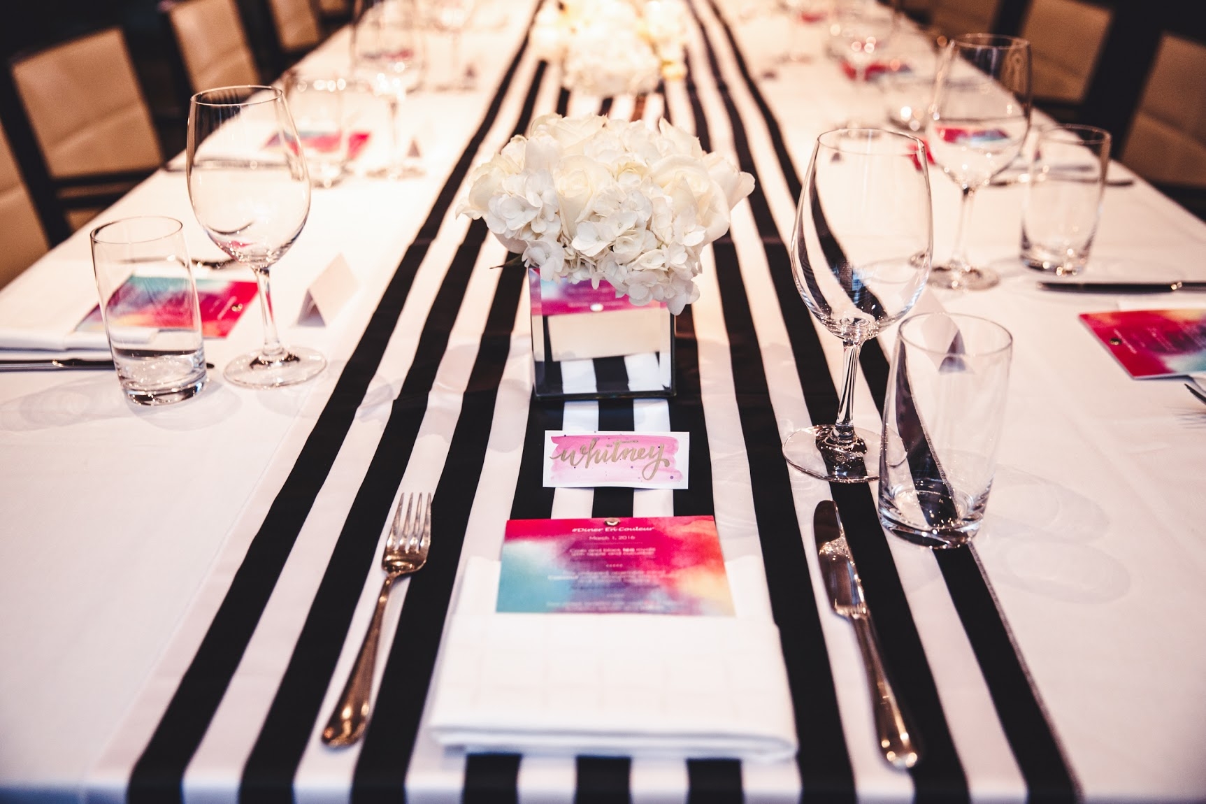 Diner En Couleur Table Setting - Photography by The Glass Eye
